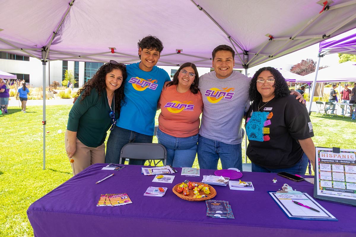 Herencia Latina Center Staff at San Juan College Student Rush.
